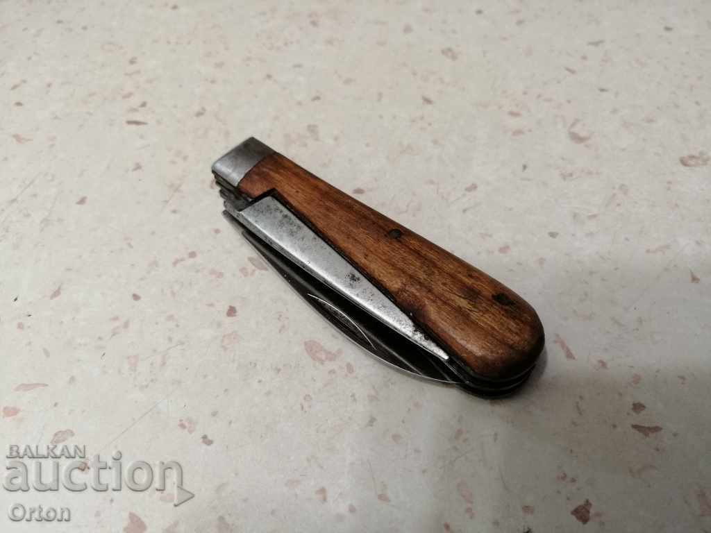 Δημοπρασία Ένα παλιό μαχαίρι τσέπης συλλέκτη