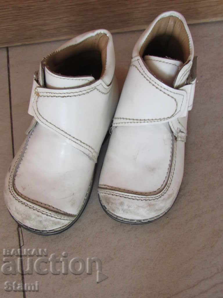 Доставка на Бебешки кожени обувки за прохождане номер 20 Доставка на Бебешки кожени обувки за прохождане номер 20