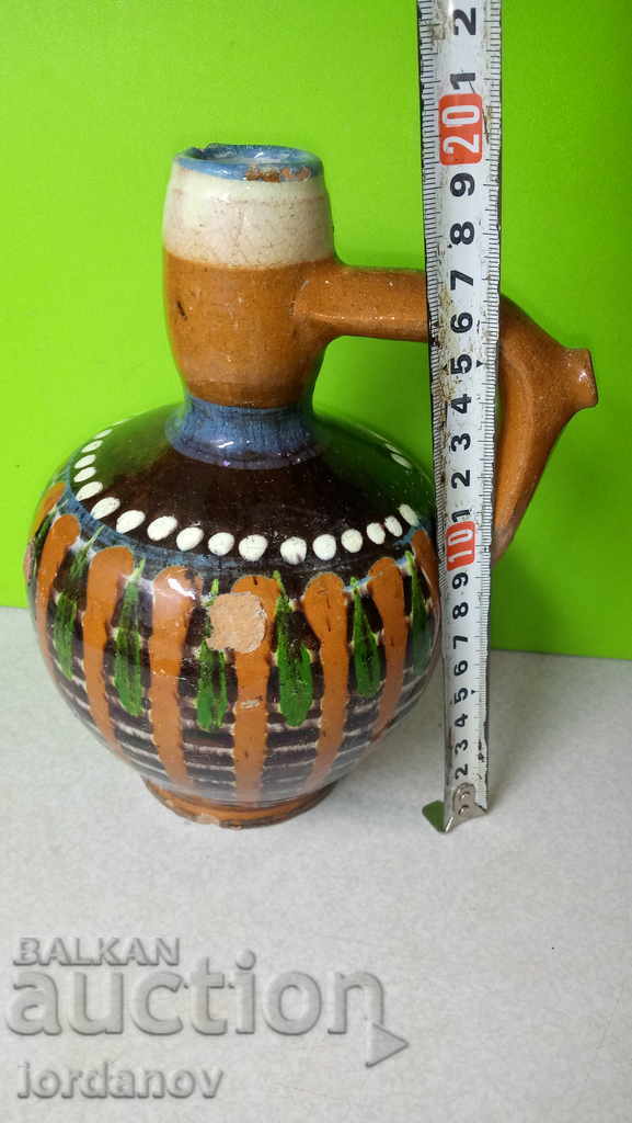 Auction Old pitcher Auction Old pitcher