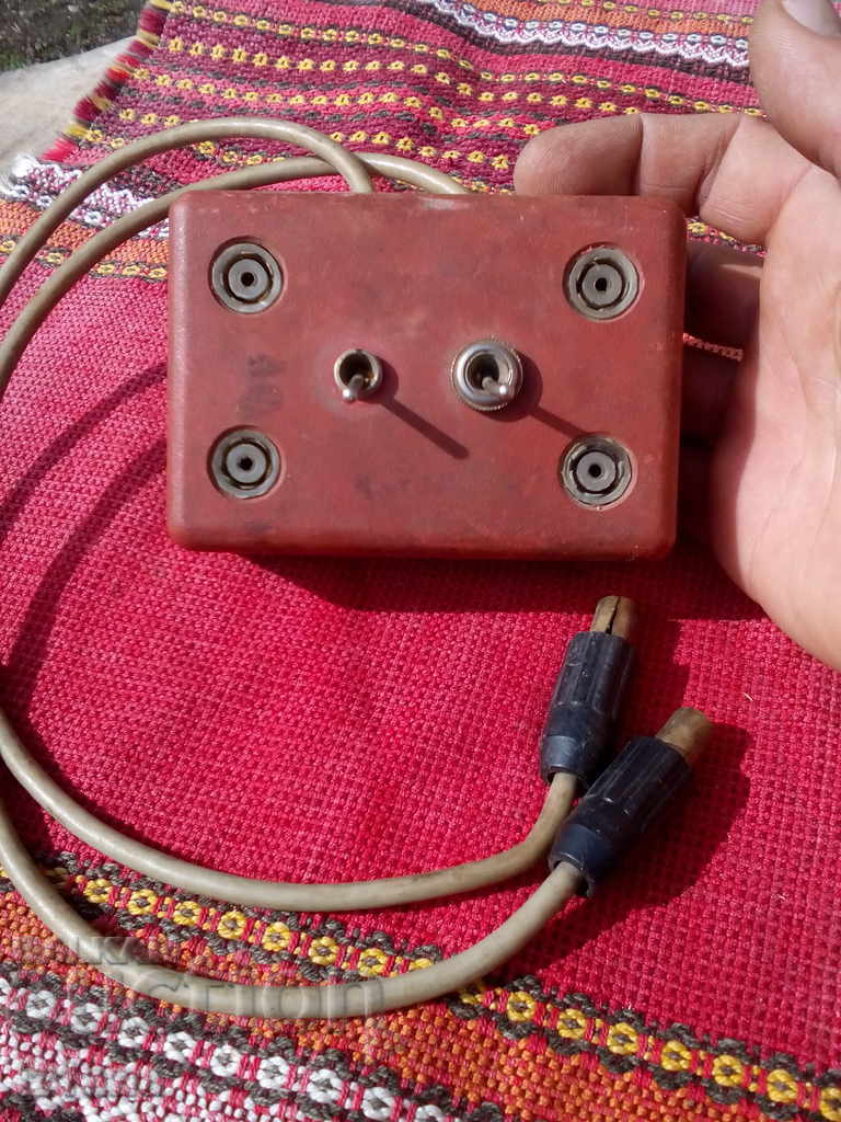 Old antenna switch ATP-2 with price 12.00 BGN | € 6.14 Old antenna switch ATP-2 with price 12.00 BGN | € 6.14