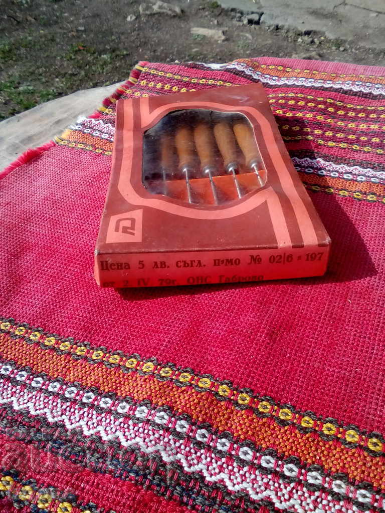 Auction  Old fruit knives