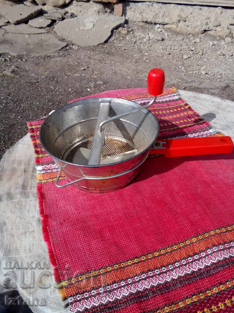 Auction Used household, kitchen appliance Auction Used household, kitchen appliance