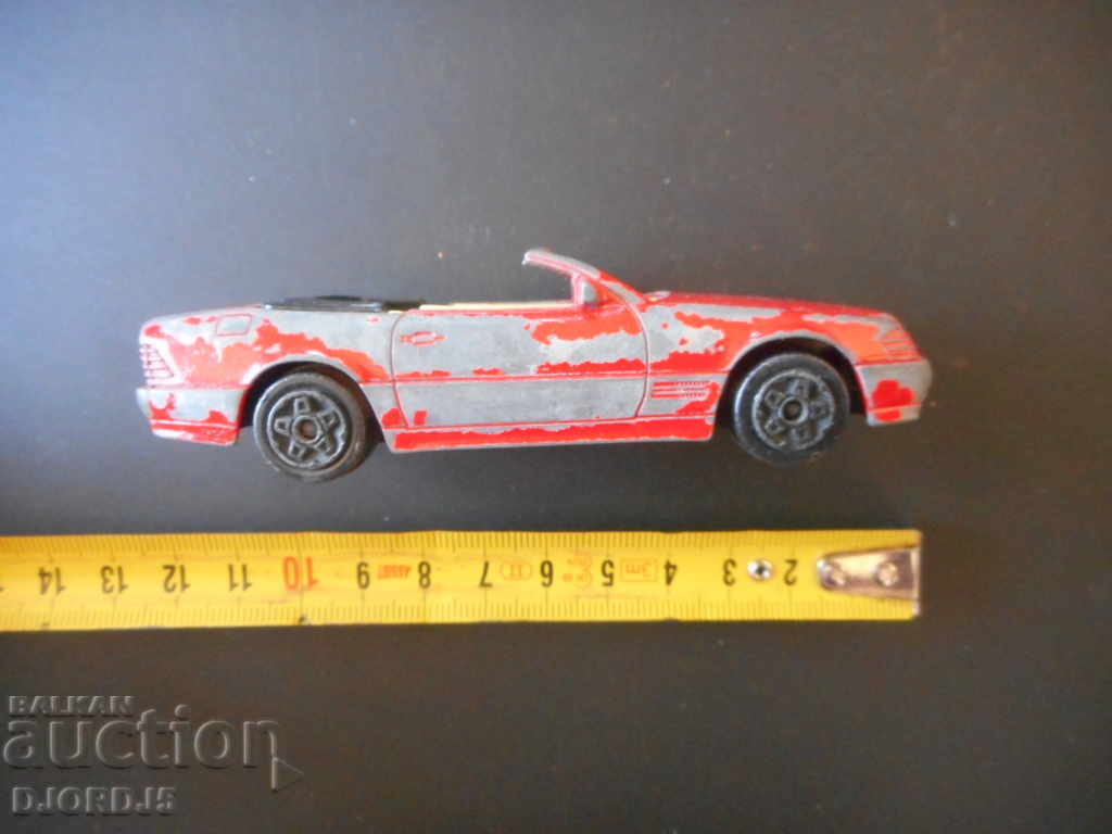 MERCEDES 300 SL, piedestal din metal cu preț 4.00 BGN | € 2.05