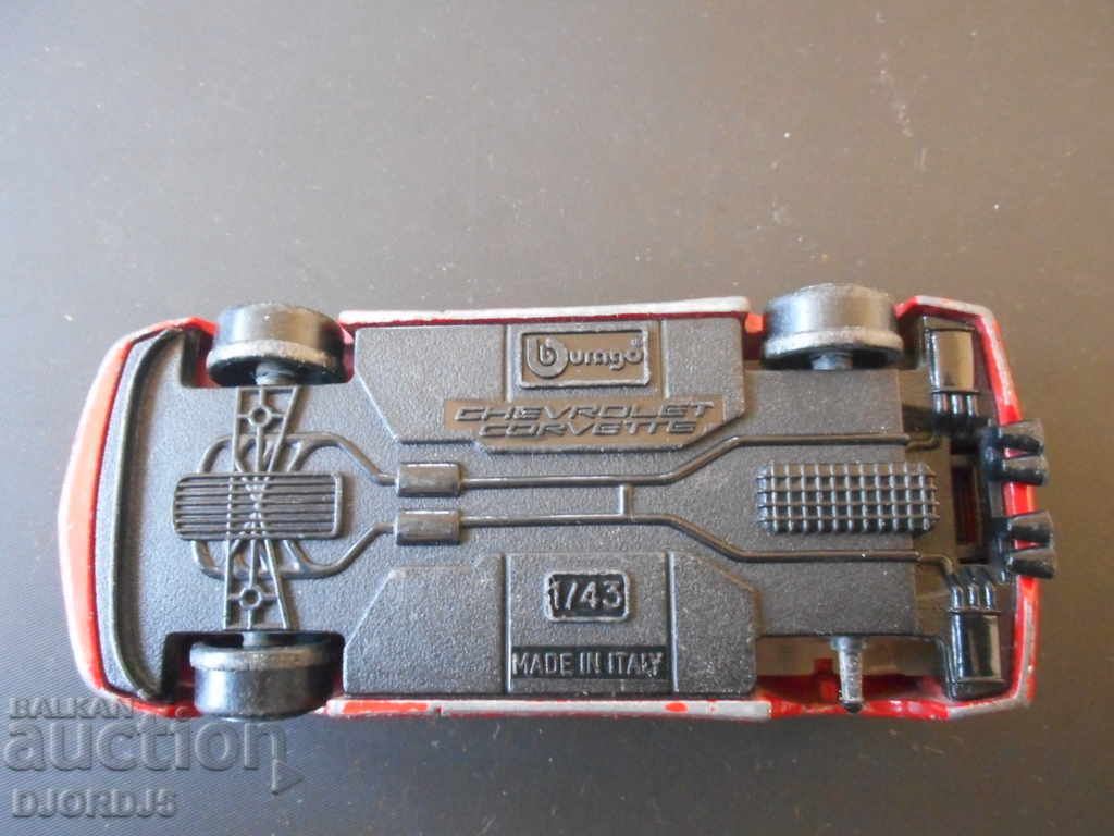 Delivery of CHEVROLET CORVETTE, metal stroller Delivery of CHEVROLET CORVETTE, metal stroller