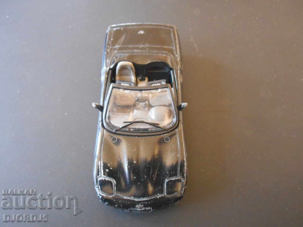 Delivery of CHEVROLET CORWETTE, metal pedestal Delivery of CHEVROLET CORWETTE, metal pedestal