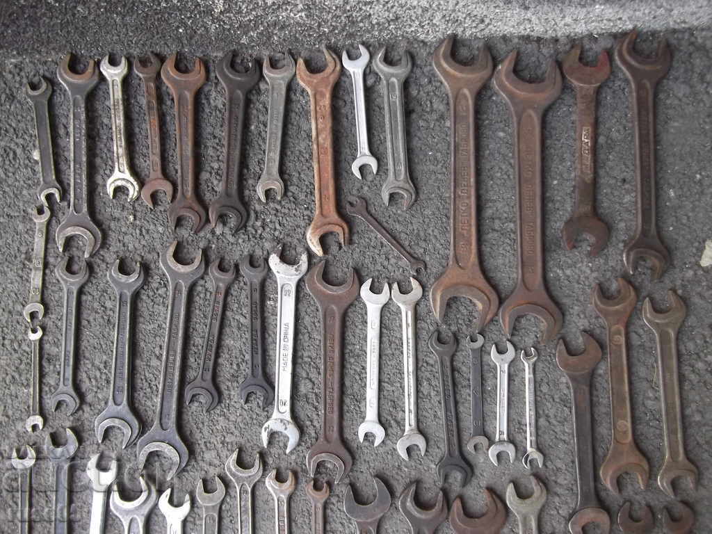 Παρτίδα 71 τμχ. κλειδιά με τιμή 120.00 BGN | € 61.36