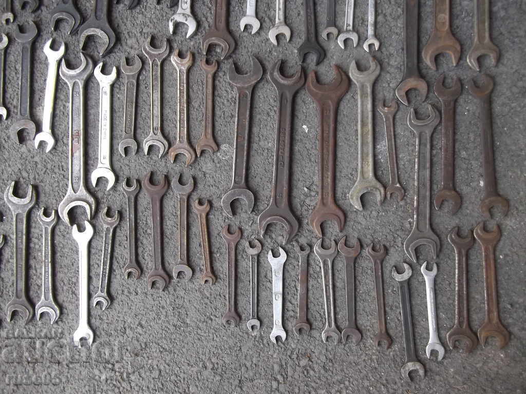 Παρτίδα 71 τμχ. κλειδιά - 5