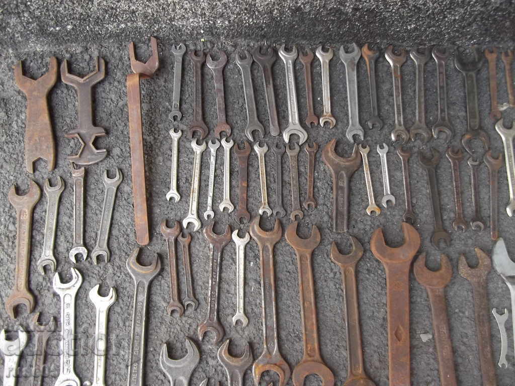 Lot of 153 pcs. wrenches with price 250.00 BGN | € 127.82 Lot of 153 pcs. wrenches with price 250.00 BGN | € 127.82