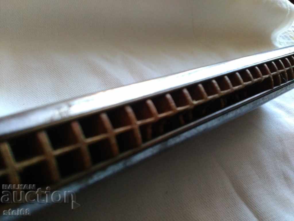 Livrarea ACORDEON VECHI GERMAN Livrarea ACORDEON VECHI GERMAN