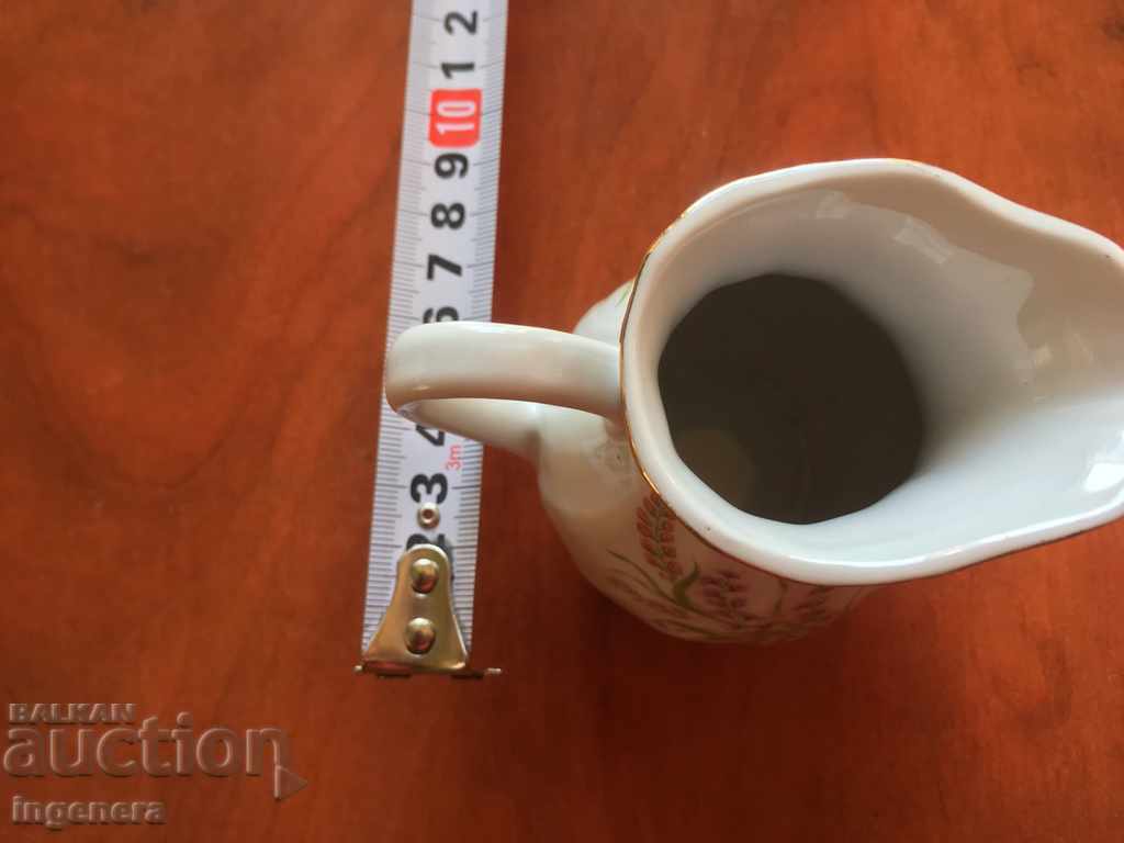 Auction KANA, PORSELAN KANICHKA BULGARIA Auction KANA, PORSELAN KANICHKA BULGARIA