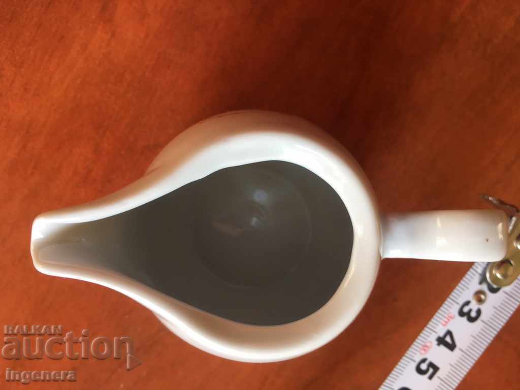 Auction SAUCIER, TANK, JAR PORCELAIN BULGARIA Auction SAUCIER, TANK, JAR PORCELAIN BULGARIA