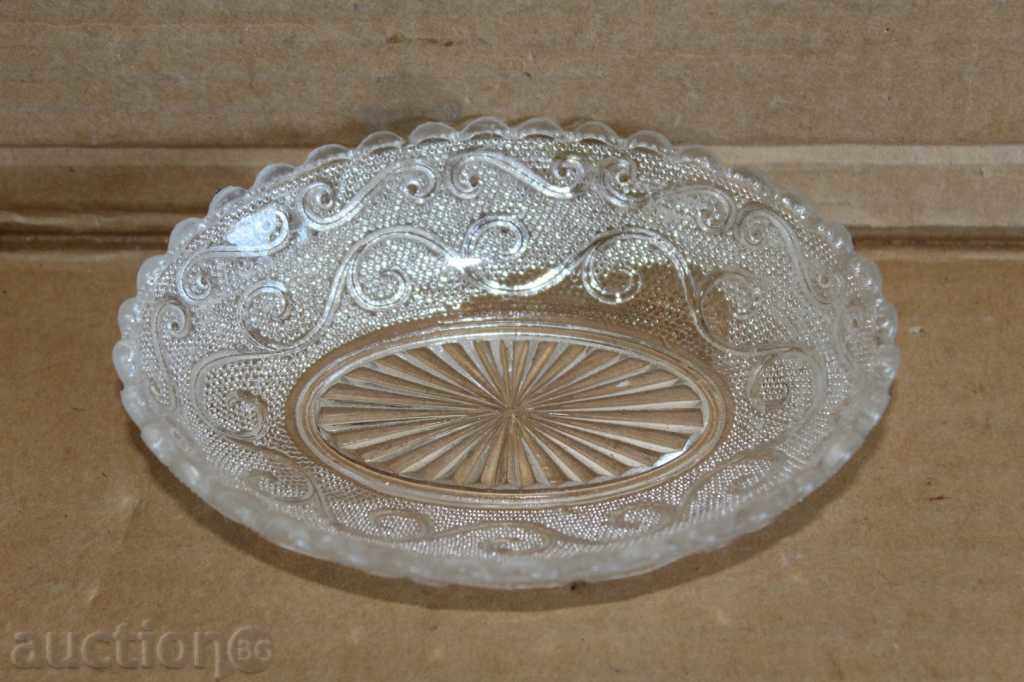 BEAUTIFUL OLD NUT BOWL PLATE with price 9.00 BGN | € 4.60 BEAUTIFUL OLD NUT BOWL PLATE with price 9.00 BGN | € 4.60
