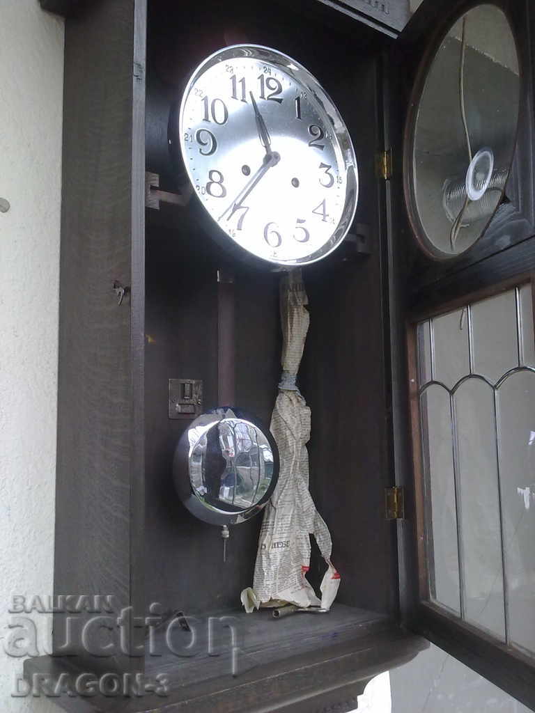 Auction  STAR WALL CASE