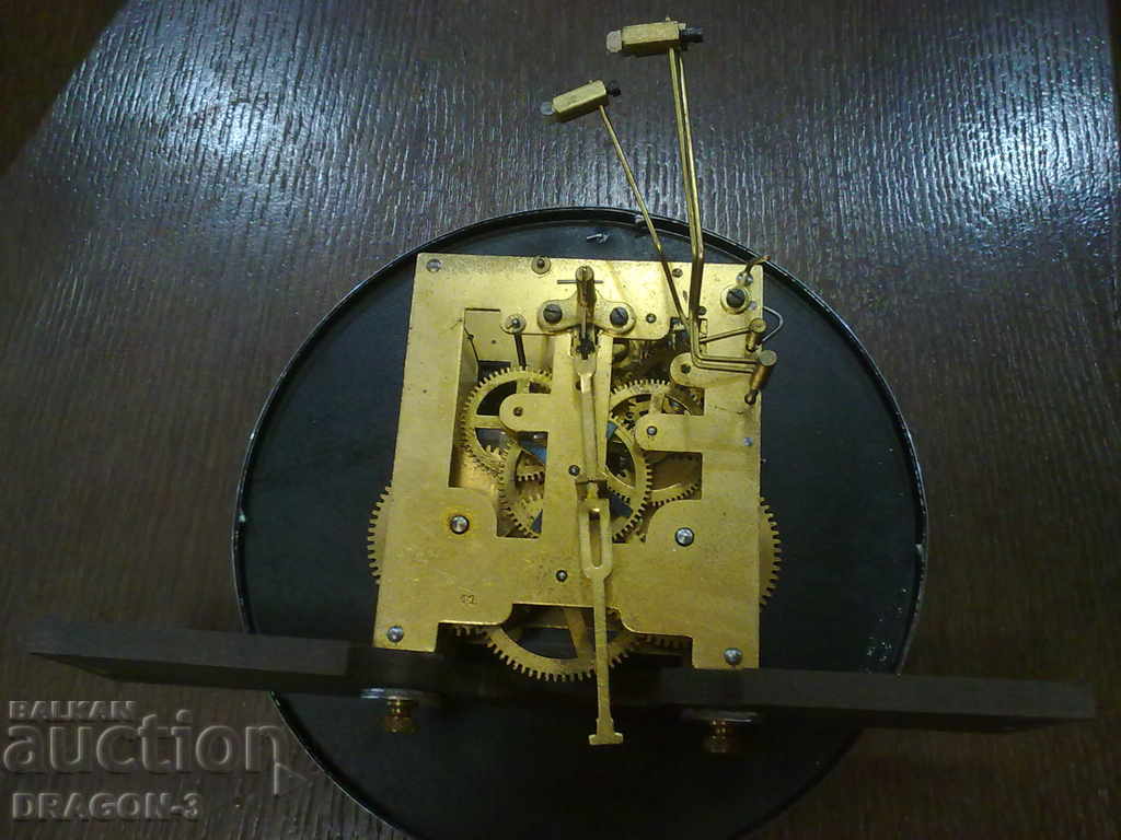 Delivery of STAR WALL CASE