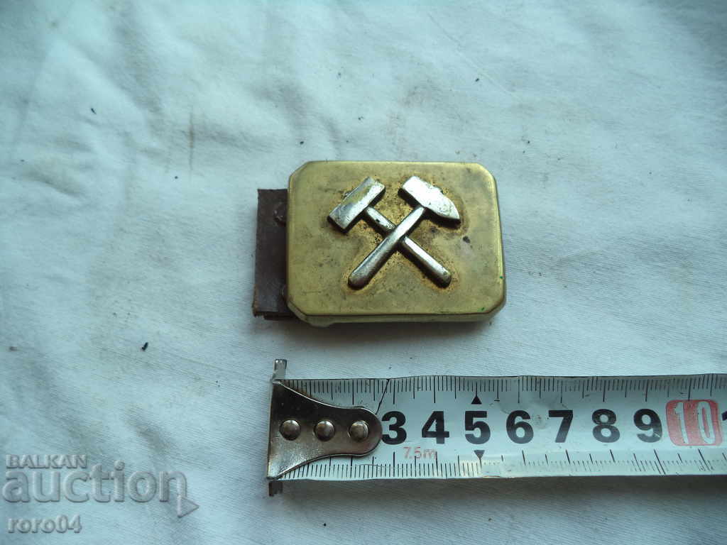 Auction STARA BRONZE HAS TWO CHOCKS Auction STARA BRONZE HAS TWO CHOCKS