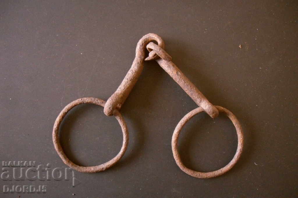 Old forged bridle with price 3.00 BGN | € 1.53 Old forged bridle with price 3.00 BGN | € 1.53