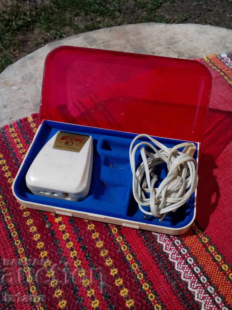Aparat de ras vechi Harkivianka 2 cu preț 12.00 BGN | € 6.14