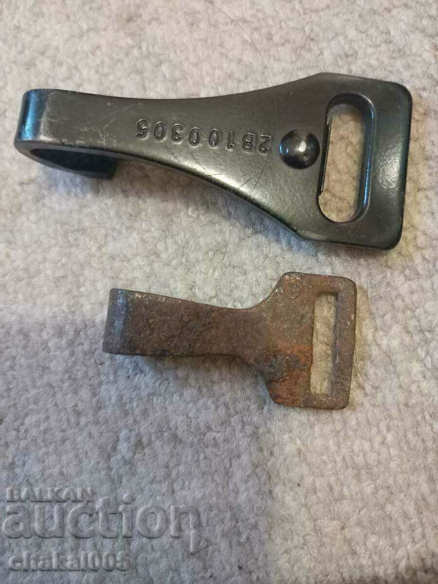 Carabiners with price 20.00 BGN | € 10.23 Carabiners with price 20.00 BGN | € 10.23