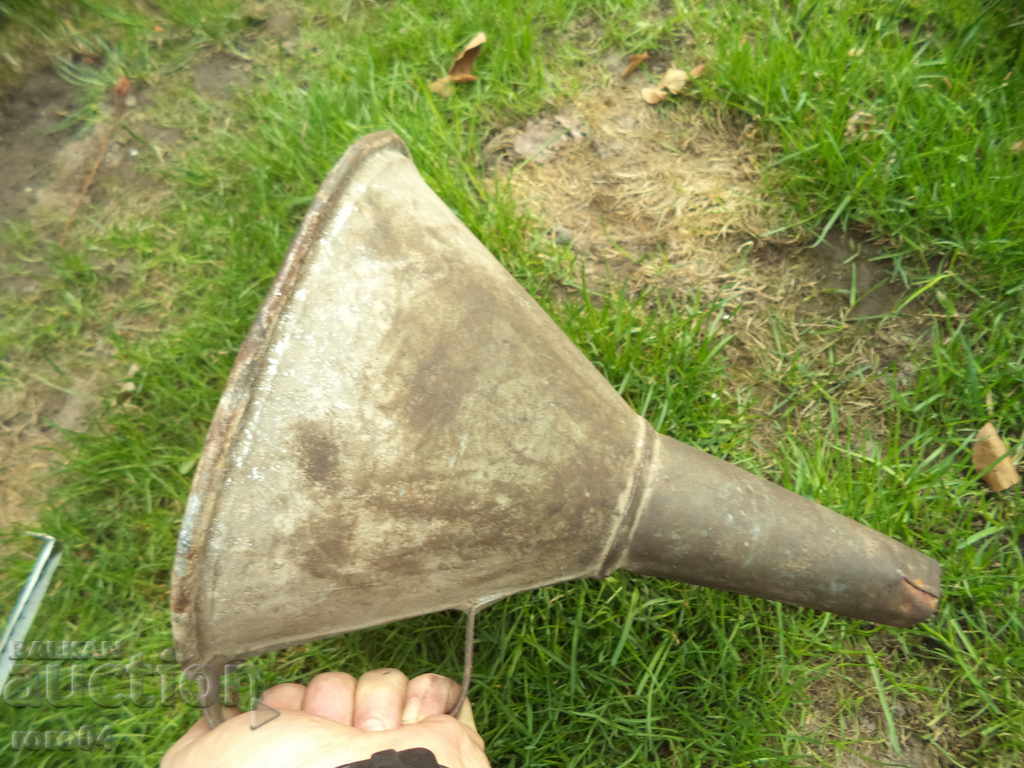 OLIVE LAMARIAN FUNNY WITH CANDLE - OVERRIDE - 7 OLIVE LAMARIAN FUNNY WITH CANDLE - OVERRIDE - 7