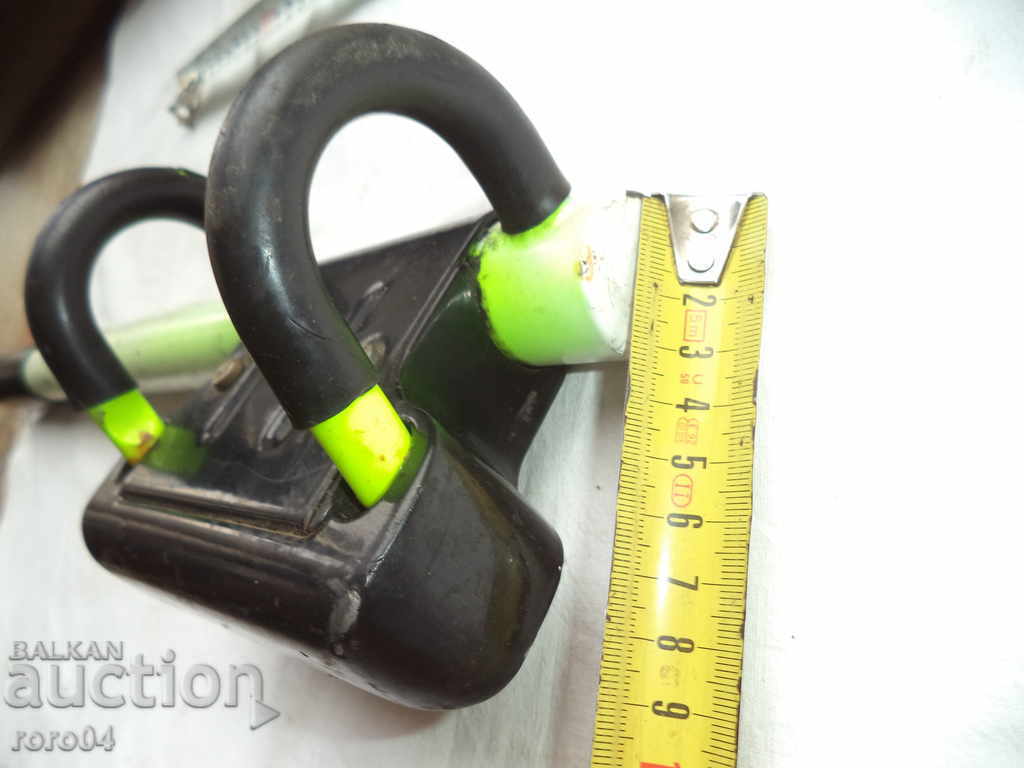 Delivery of CAR STEERING WHEEL LOCK Delivery of CAR STEERING WHEEL LOCK