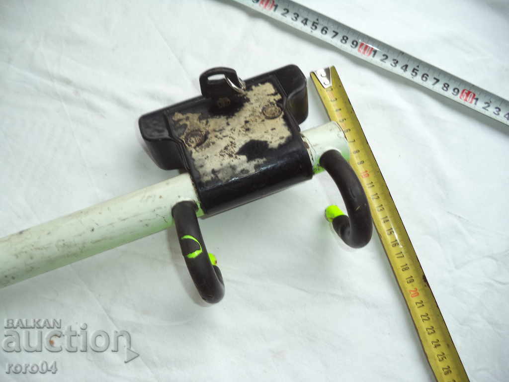 CAR STEERING WHEEL LOCK - 5 CAR STEERING WHEEL LOCK - 5