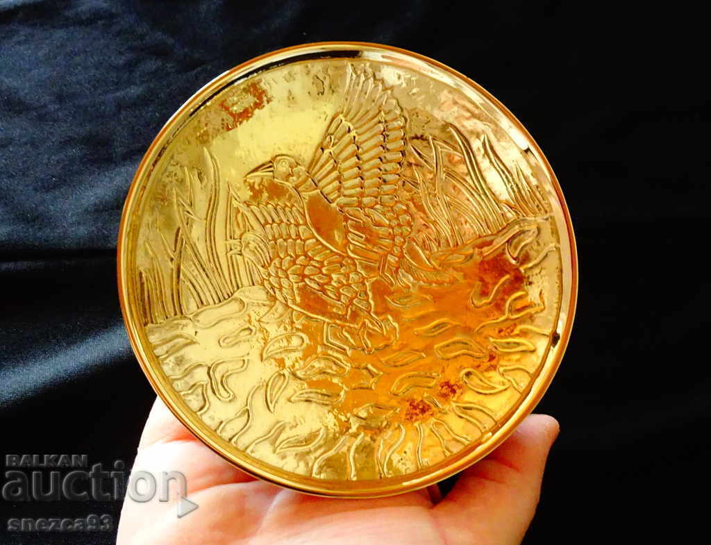 Delivery of Tall bronze bowl with wild ducks, hunting scene Delivery of Tall bronze bowl with wild ducks, hunting scene