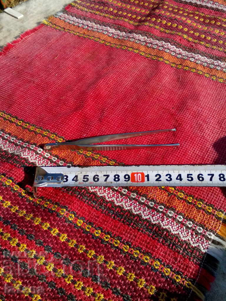 Auction Old tweezers Auction Old tweezers