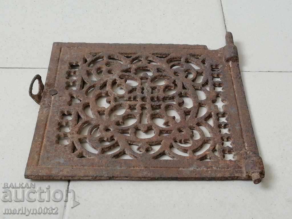 Grill a door embossed cast iron on a masonry stove fireplace jam - 5 Grill a door embossed cast iron on a masonry stove fireplace jam - 5