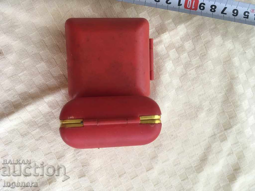 Auction BOX WITH CLOCK AND OTHER PLASMASS-2 BR Auction BOX WITH CLOCK AND OTHER PLASMASS-2 BR