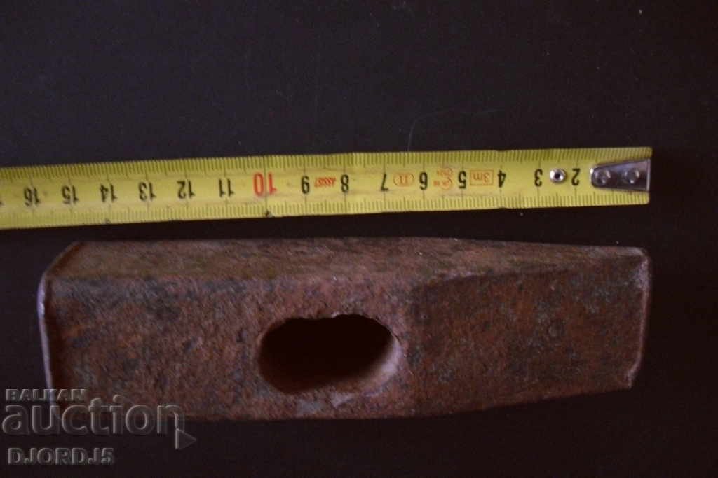 Star hammer with price 3.00 BGN | € 1.53 Star hammer with price 3.00 BGN | € 1.53