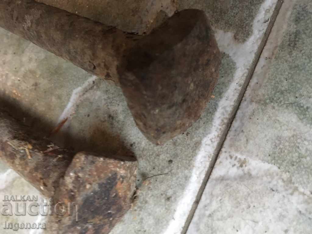 Auction BOLT OLD FORGED WHEEL BOLT Auction BOLT OLD FORGED WHEEL BOLT