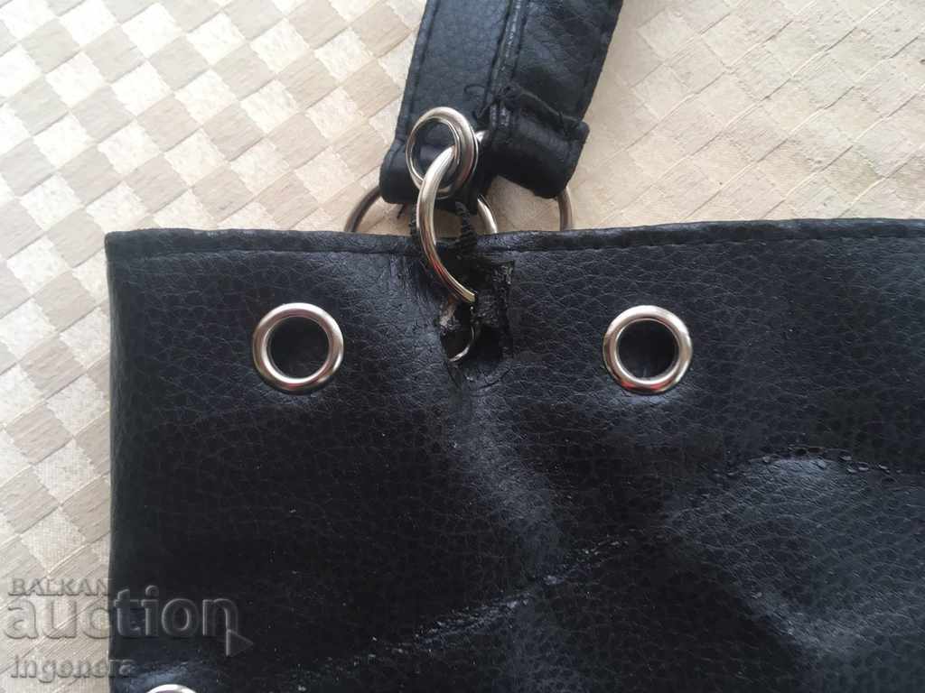 Licitație GEANTĂ DE DAMĂ Licitație GEANTĂ DE DAMĂ