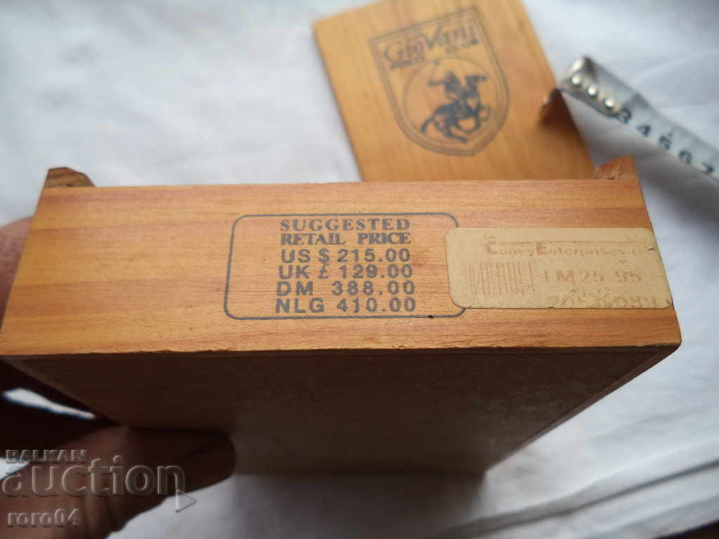 Delivery of JEWELRY WOODEN BOX - JOVANI POLO CLUB Delivery of JEWELRY WOODEN BOX - JOVANI POLO CLUB