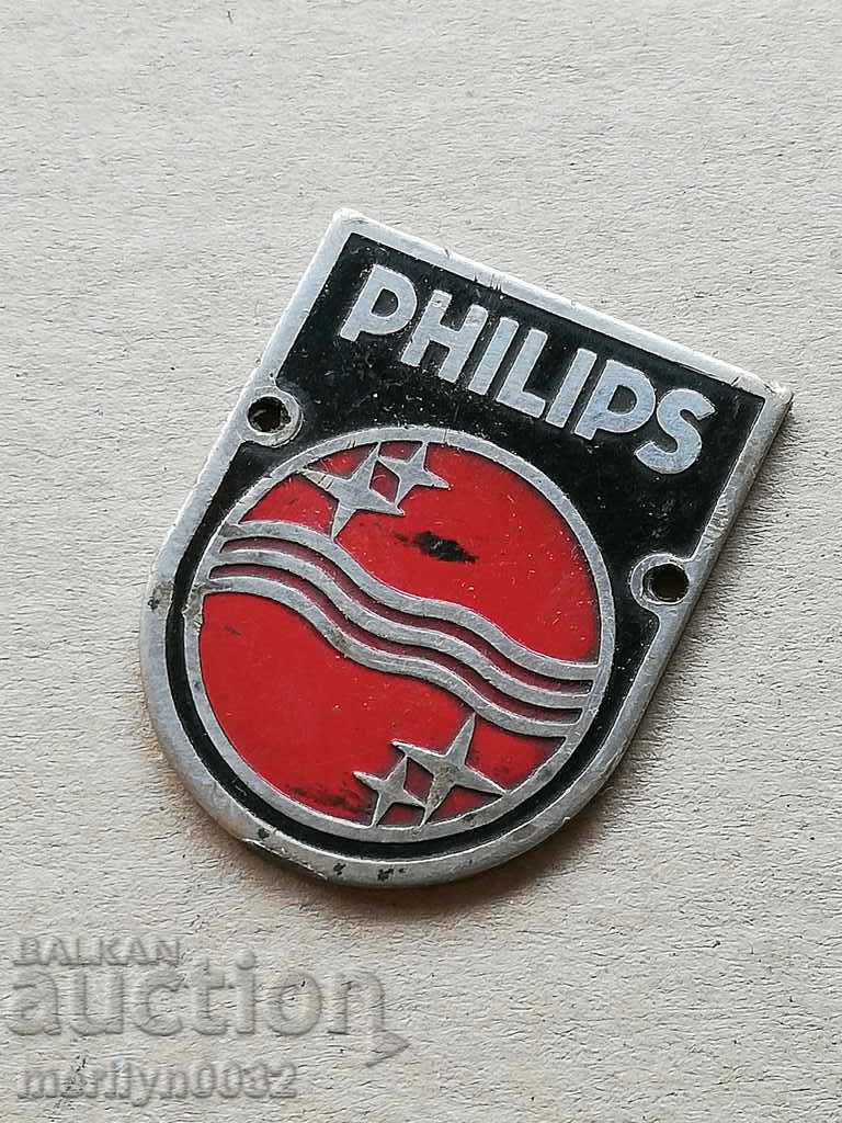 Delivery of PHILIPS emblem giving excellent sewing staff