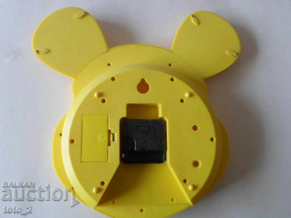 CHILDREN'S WALL CLOCK - WINNIE THE POOH - CHRISTMAS SALE!! with price 9.50 BGN | € 4.86