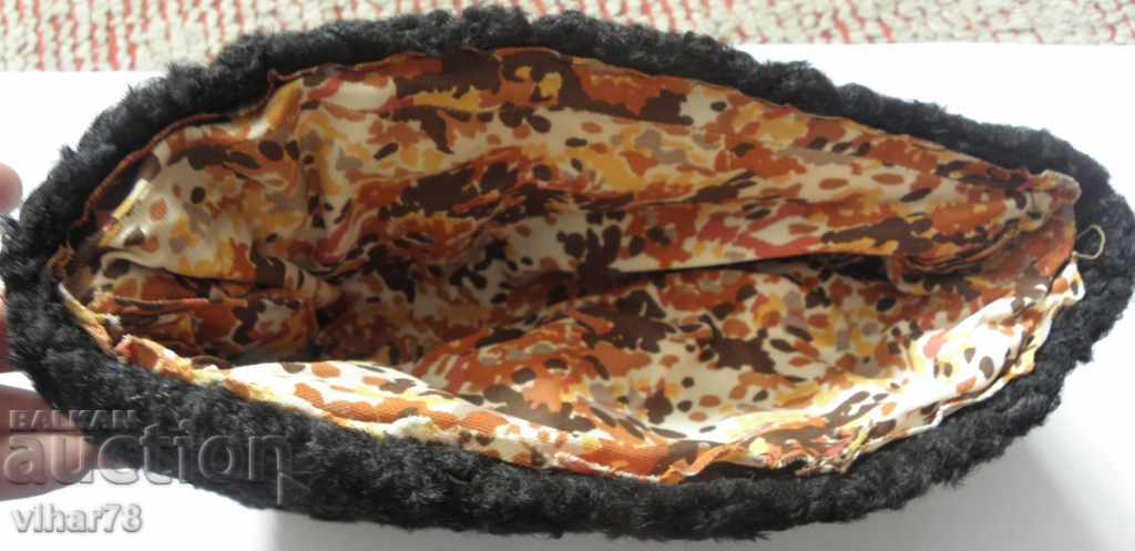 Auction old wool cap Auction old wool cap