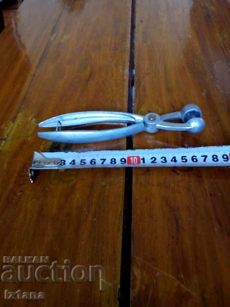 Δημοπρασία Εργαλείο για την εξαγωγή των λίθων Δημοπρασία Εργαλείο για την εξαγωγή των λίθων