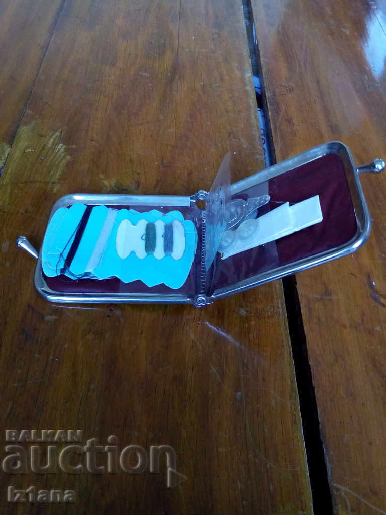 Auction Old nurse Auction Old nurse