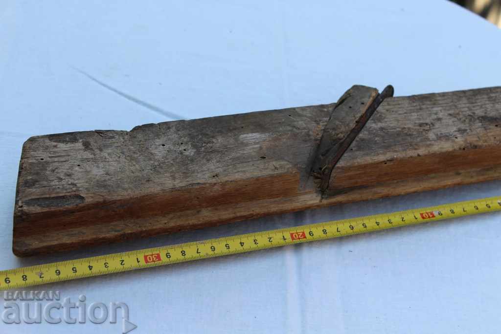 OLIVE WOOD RENDE TOOL WOODWORK with price 15.00 BGN | € 7.67