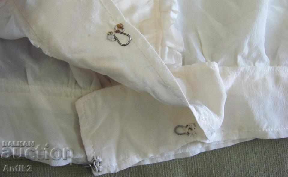 Delivery of The 30 Silk Baby Blouse
