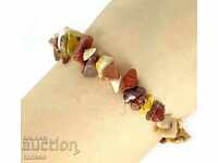 Гривна от естествен мукаит