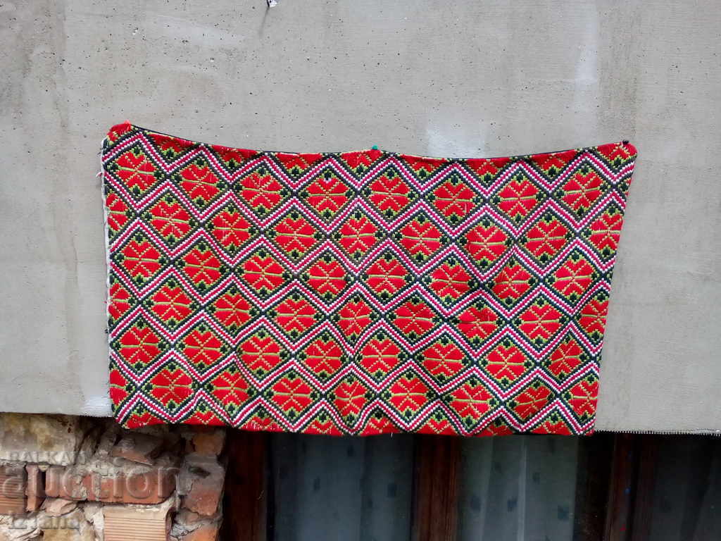 An old hacker, wall cover with price 20.00 BGN | € 10.23 An old hacker, wall cover with price 20.00 BGN | € 10.23