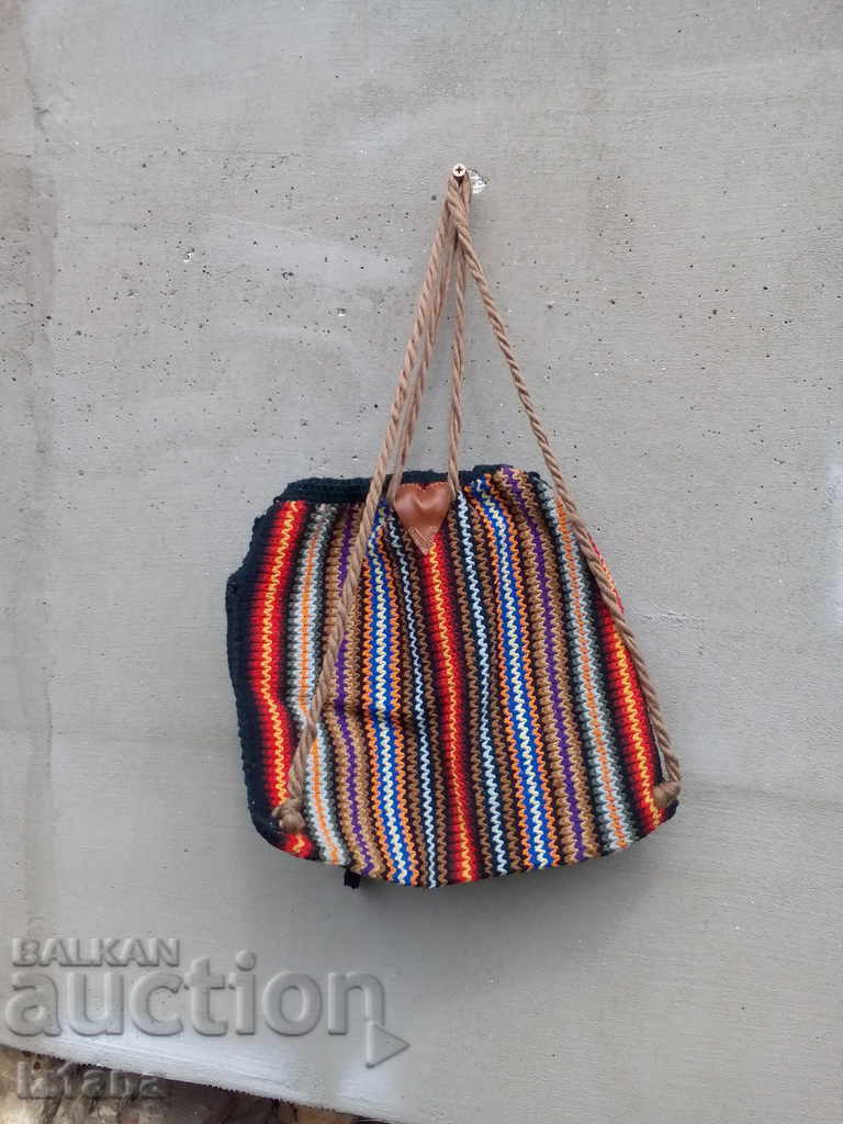 Auction An old knit backpack, a wound Auction An old knit backpack, a wound
