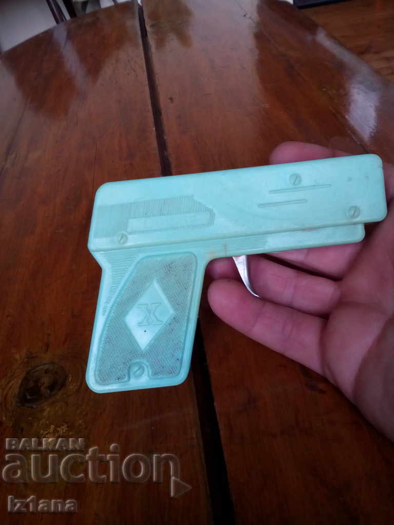 Old toy gun - 5