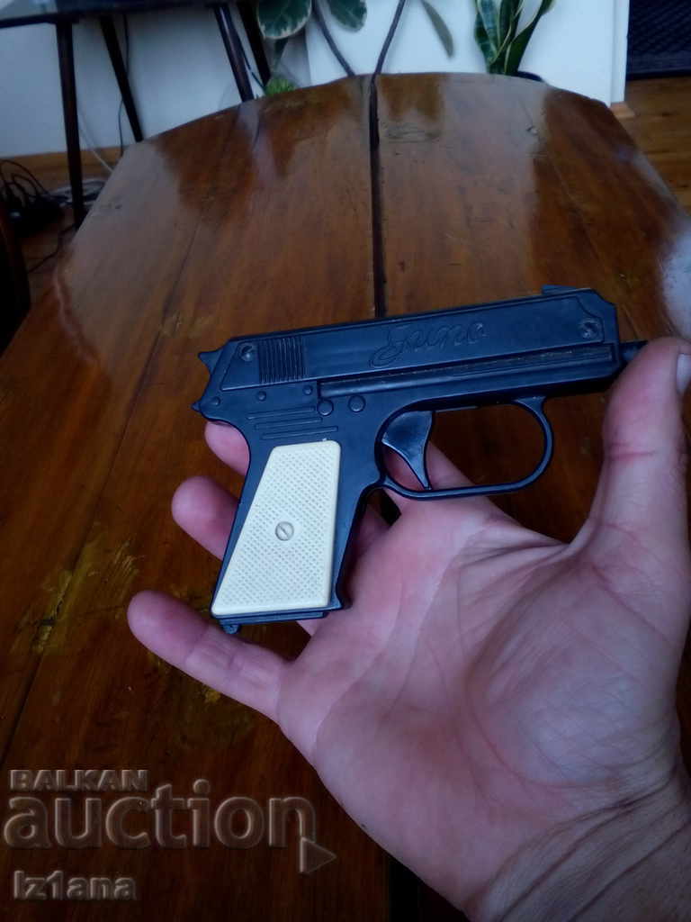 Old toy gun - 5
