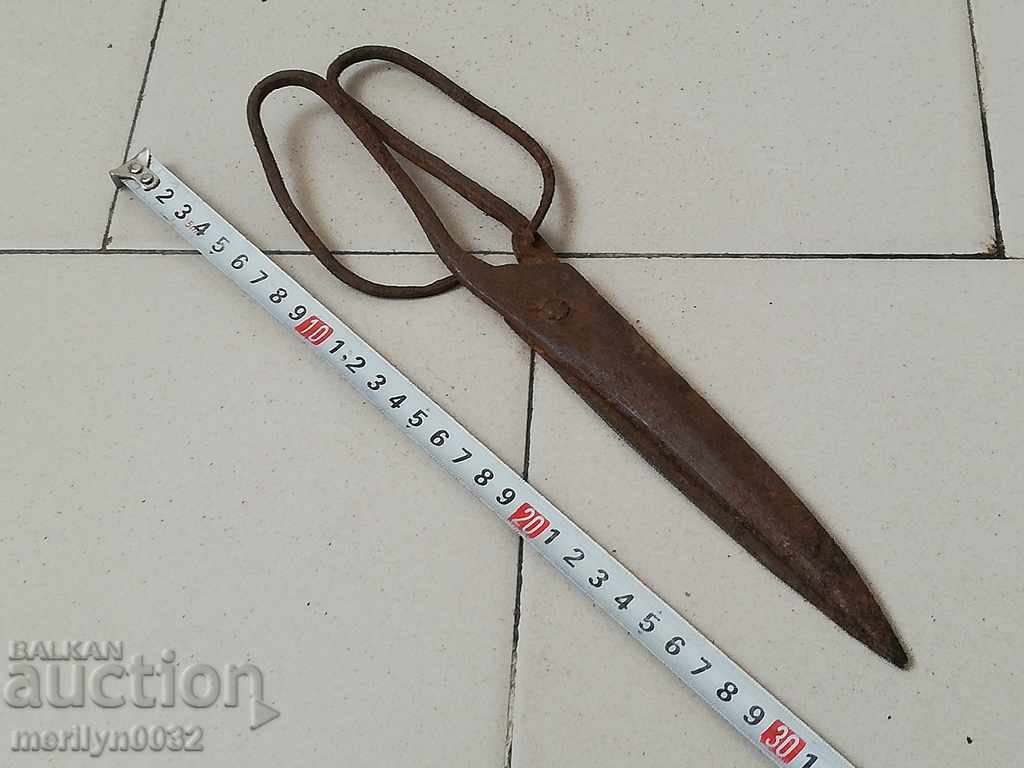 Auction Old hand forged scissors, wrought iron Auction Old hand forged scissors, wrought iron