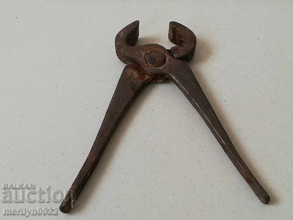 Old tongs, shingles, wrought iron - 6 Old tongs, shingles, wrought iron - 6