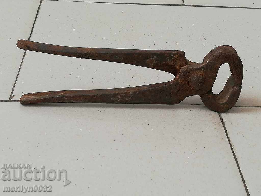 Old tongs, shingles, wrought iron - 7 Old tongs, shingles, wrought iron - 7