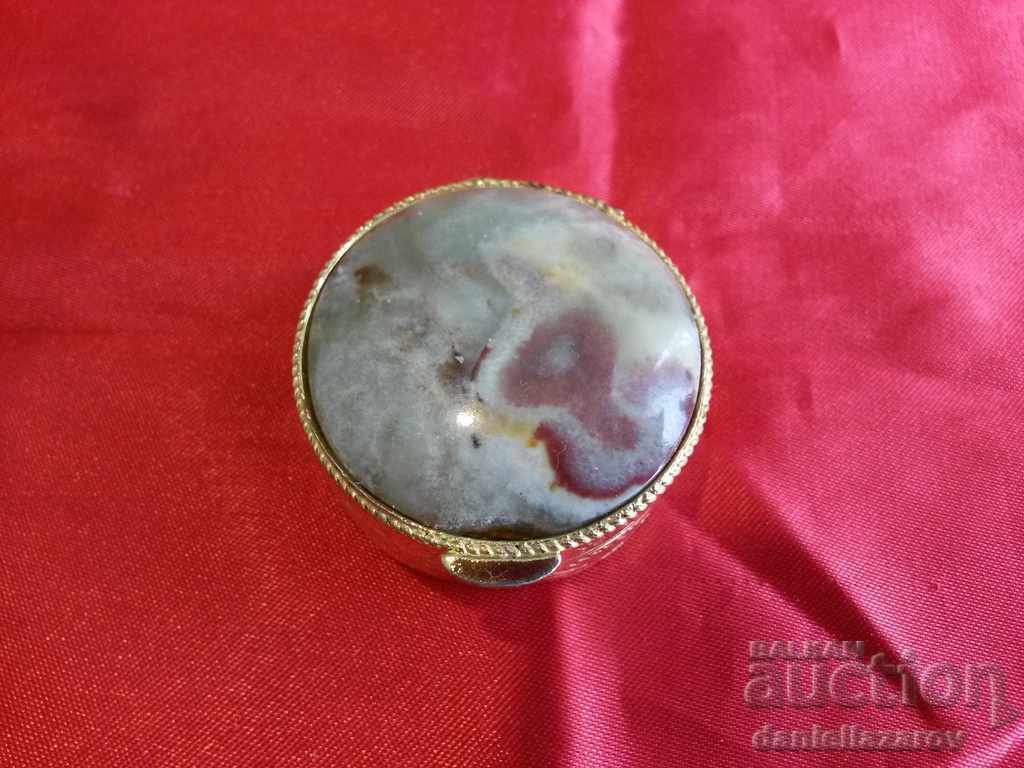 Όμορφο κουτί για EMF, χάπια με ONIX με τιμή € 12.00 | 23.47 BGN