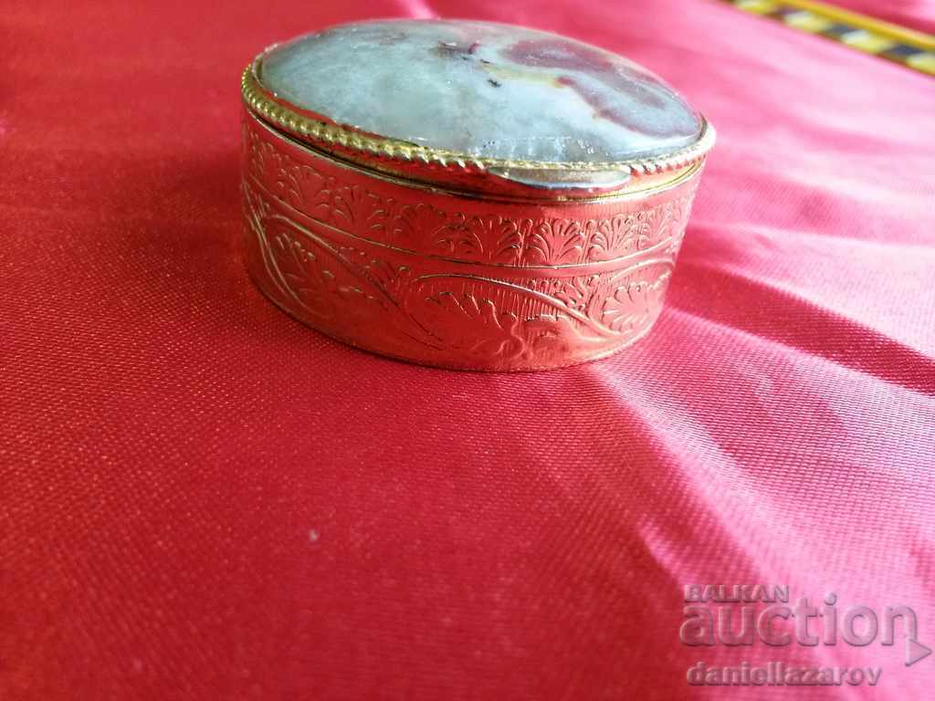 Auction Beautiful Box for EMF, pills with ONIX Auction Beautiful Box for EMF, pills with ONIX